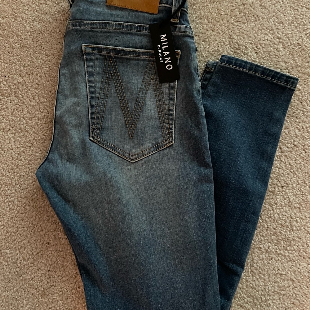 Milano di Rouge skinny jeans . Size 32. Very little stretch in thigh area.